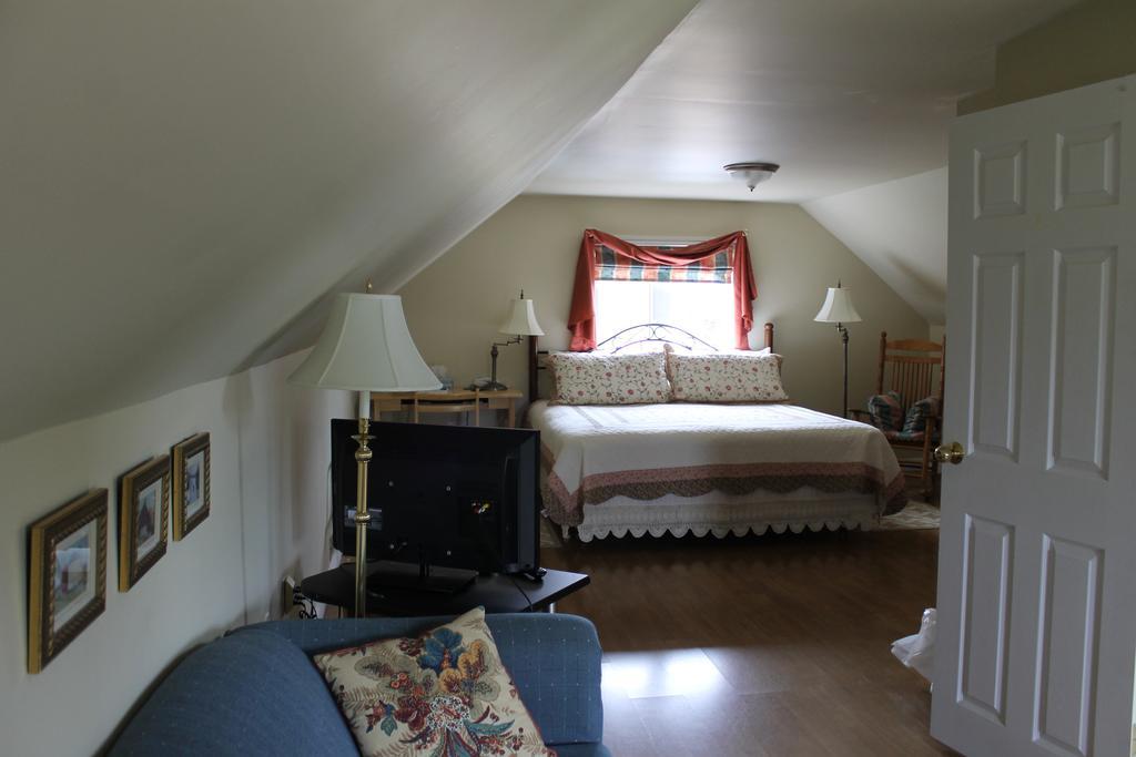 Mackenzie House B&B By Elevate Rooms Port Hawkesbury Rum bild