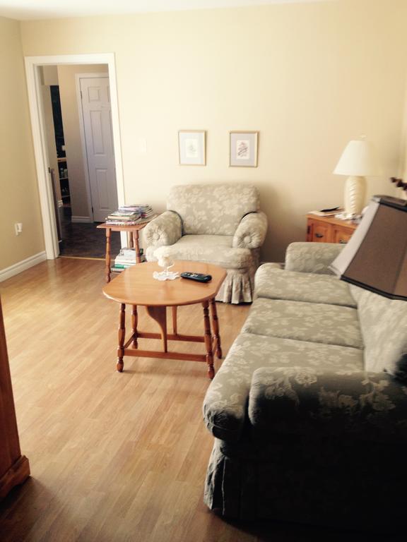 Mackenzie House B&B By Elevate Rooms Port Hawkesbury Exteriör bild