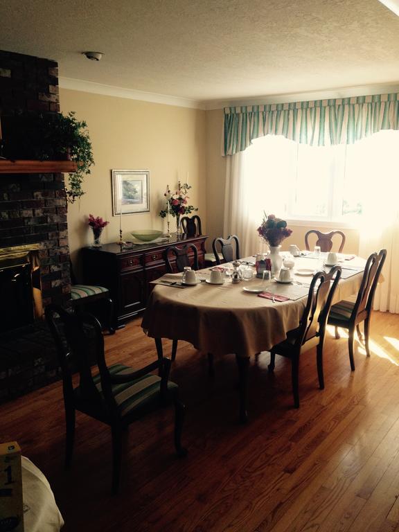 Mackenzie House B&B By Elevate Rooms Port Hawkesbury Exteriör bild