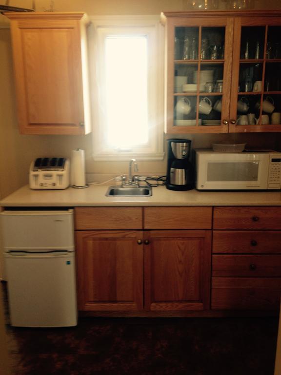 Mackenzie House B&B By Elevate Rooms Port Hawkesbury Exteriör bild