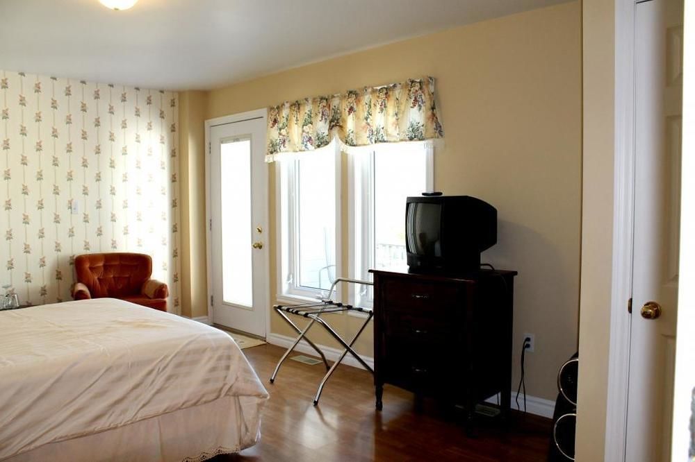 Mackenzie House B&B By Elevate Rooms Port Hawkesbury Exteriör bild