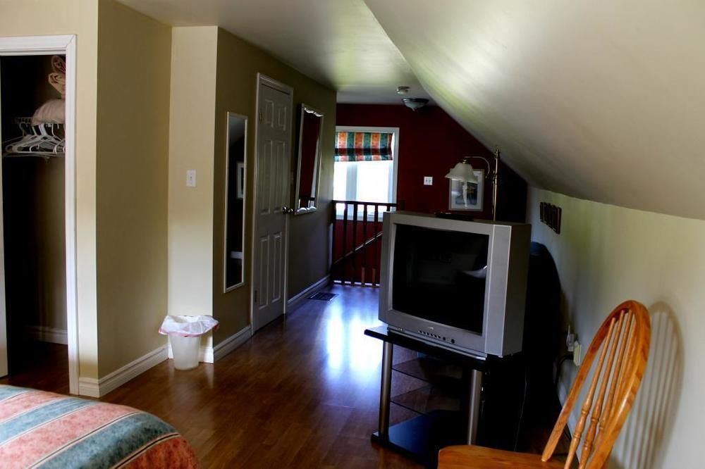 Mackenzie House B&B By Elevate Rooms Port Hawkesbury Exteriör bild