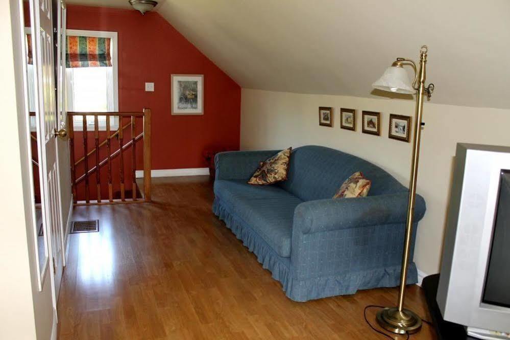 Mackenzie House B&B By Elevate Rooms Port Hawkesbury Exteriör bild