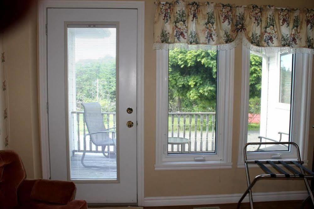 Mackenzie House B&B By Elevate Rooms Port Hawkesbury Exteriör bild