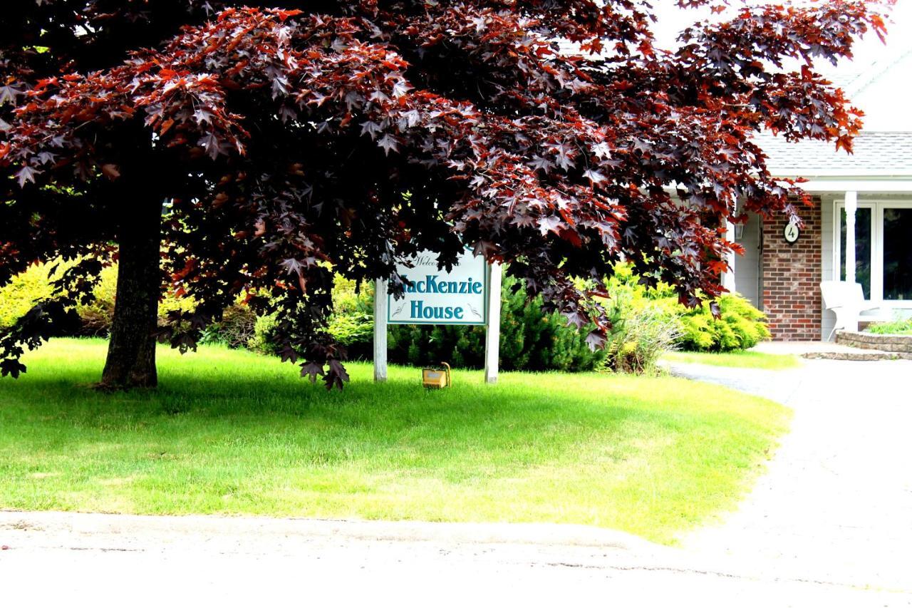 Mackenzie House B&B By Elevate Rooms Port Hawkesbury Exteriör bild