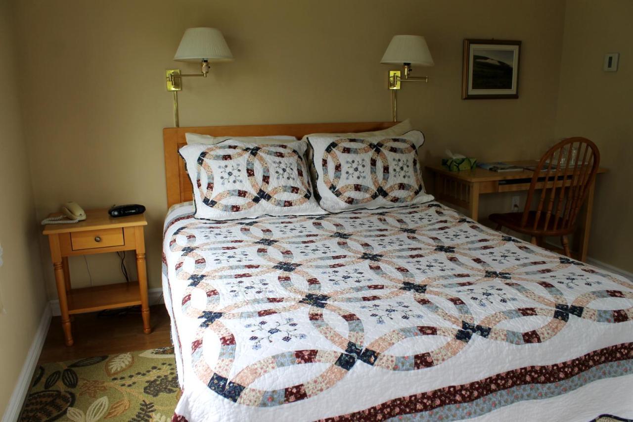 Mackenzie House B&B By Elevate Rooms Port Hawkesbury Exteriör bild
